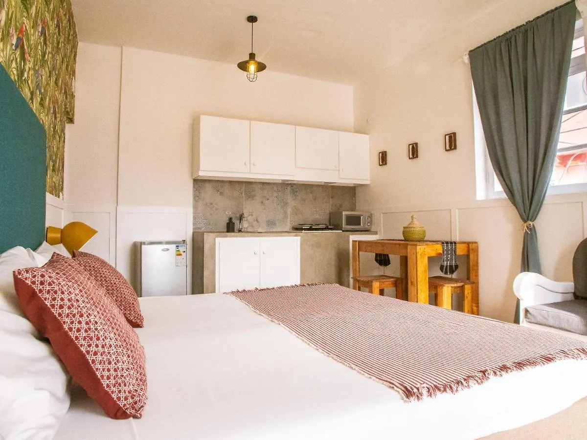 Casa Blu Guesthouse - Casa De Hospedes Santa Maria