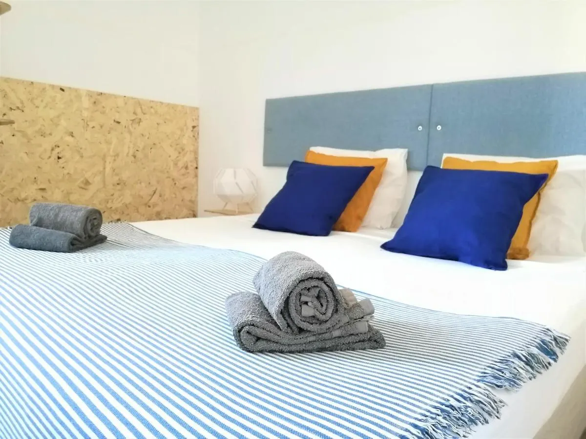Casa Blu Guesthouse - Casa De Hospedes Santa Maria Bed & Breakfast